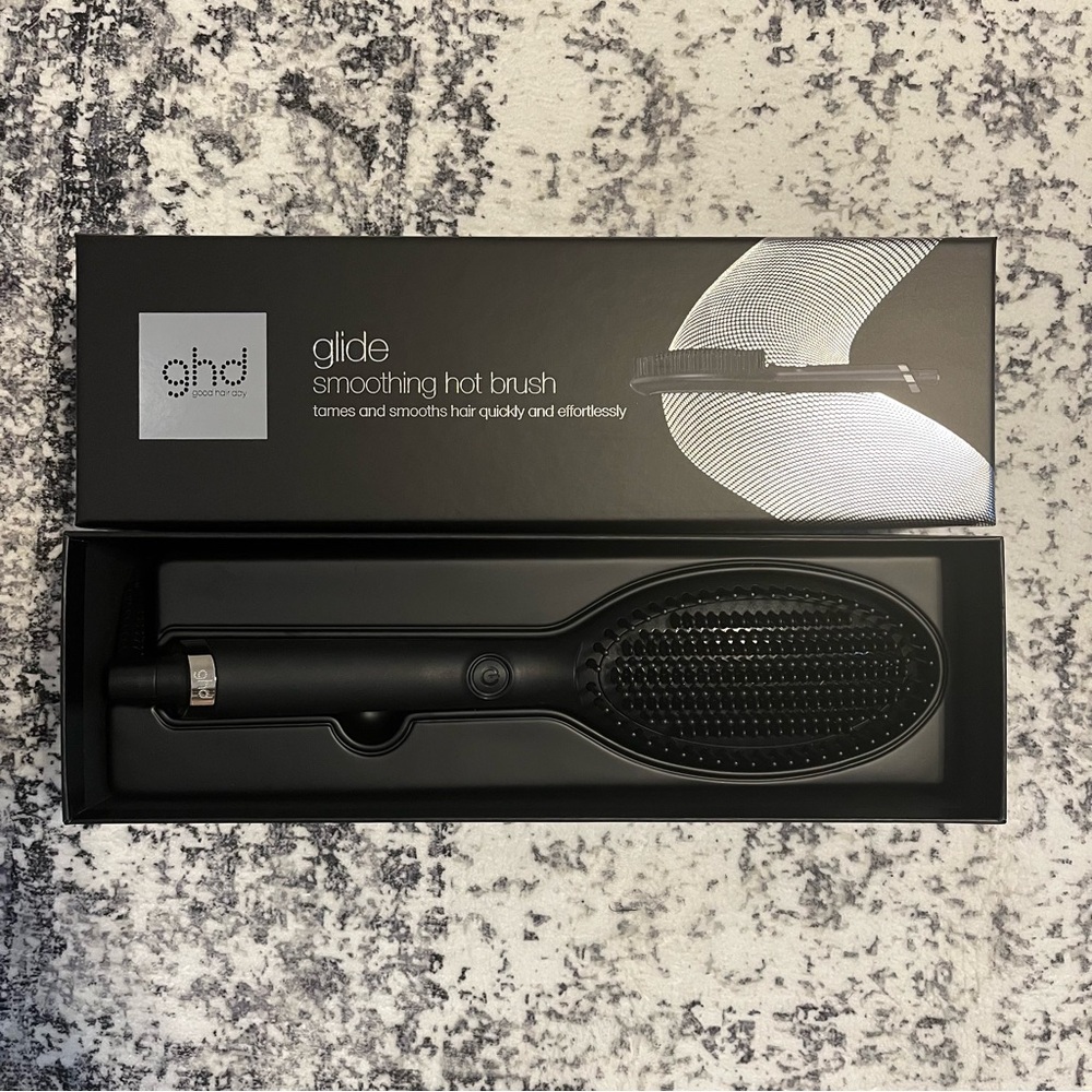 GHD Glide Smoothing Hot Brush - Black